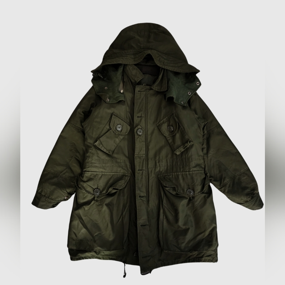 Vintage x 80s-90s Canadian Military Extreme Cold Weather Combat Parka